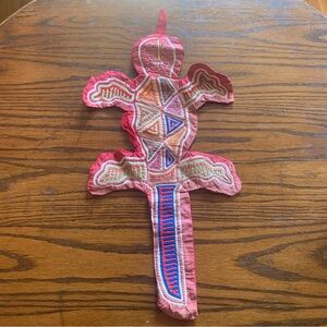 Mola Pillow Case Panama Indigenous Kuna Guna Hand Sewn Colorful Lizard Red Quilt